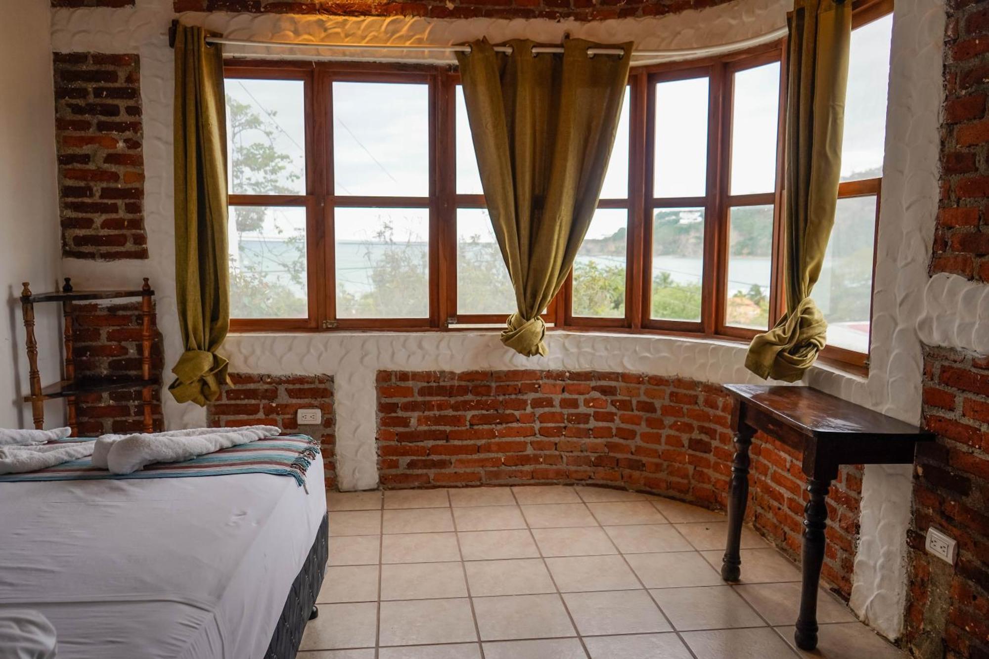 Casa Ruth Hotel ซานฮวนเดลซูร์ ภายนอก รูปภาพ