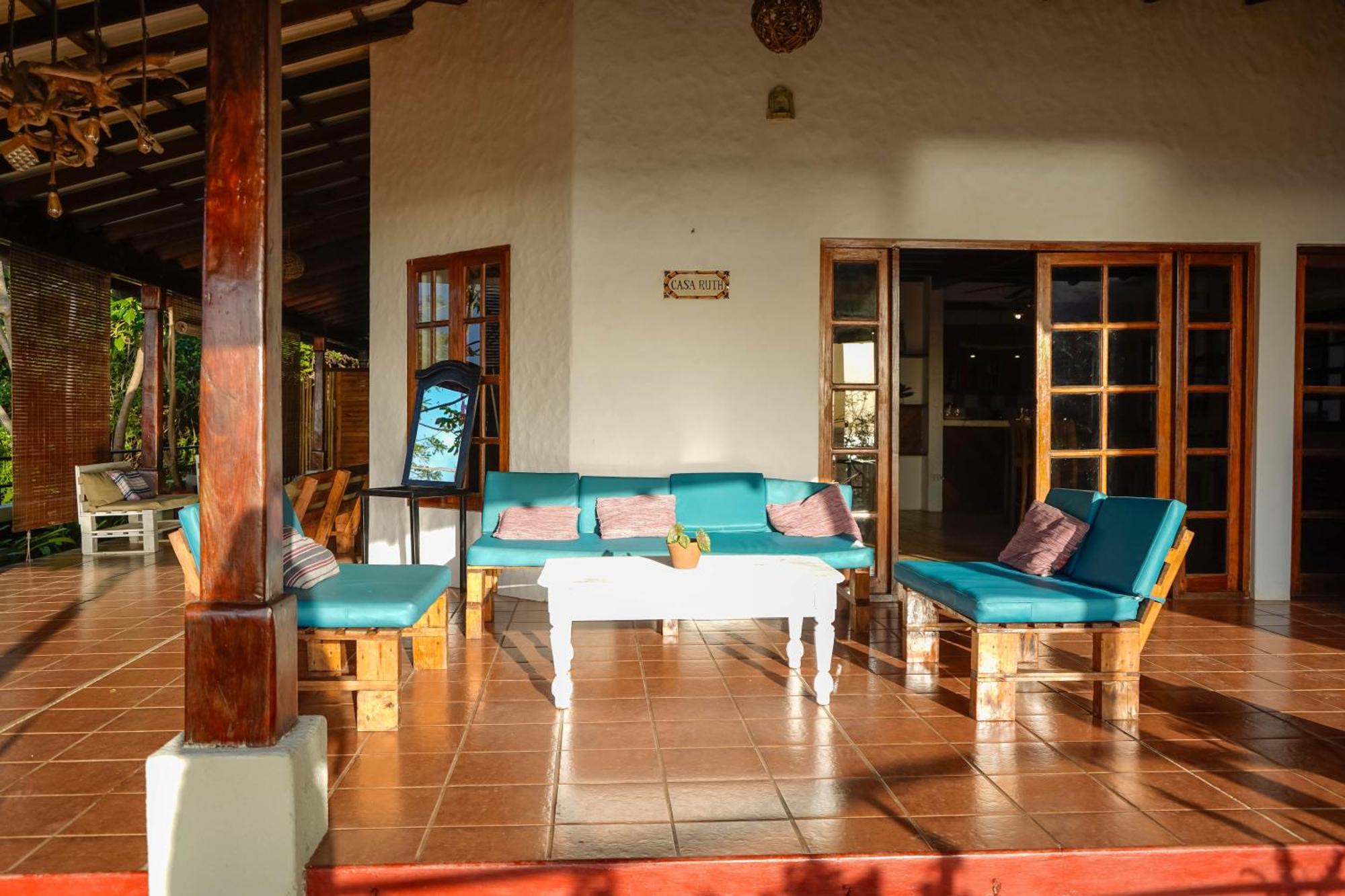 Casa Ruth Hotel ซานฮวนเดลซูร์ ภายนอก รูปภาพ